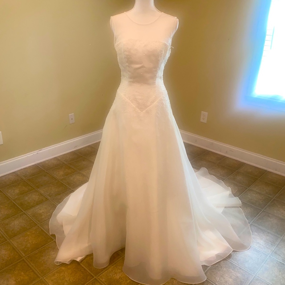Wedding Dress size 10 by sweetheart gowns